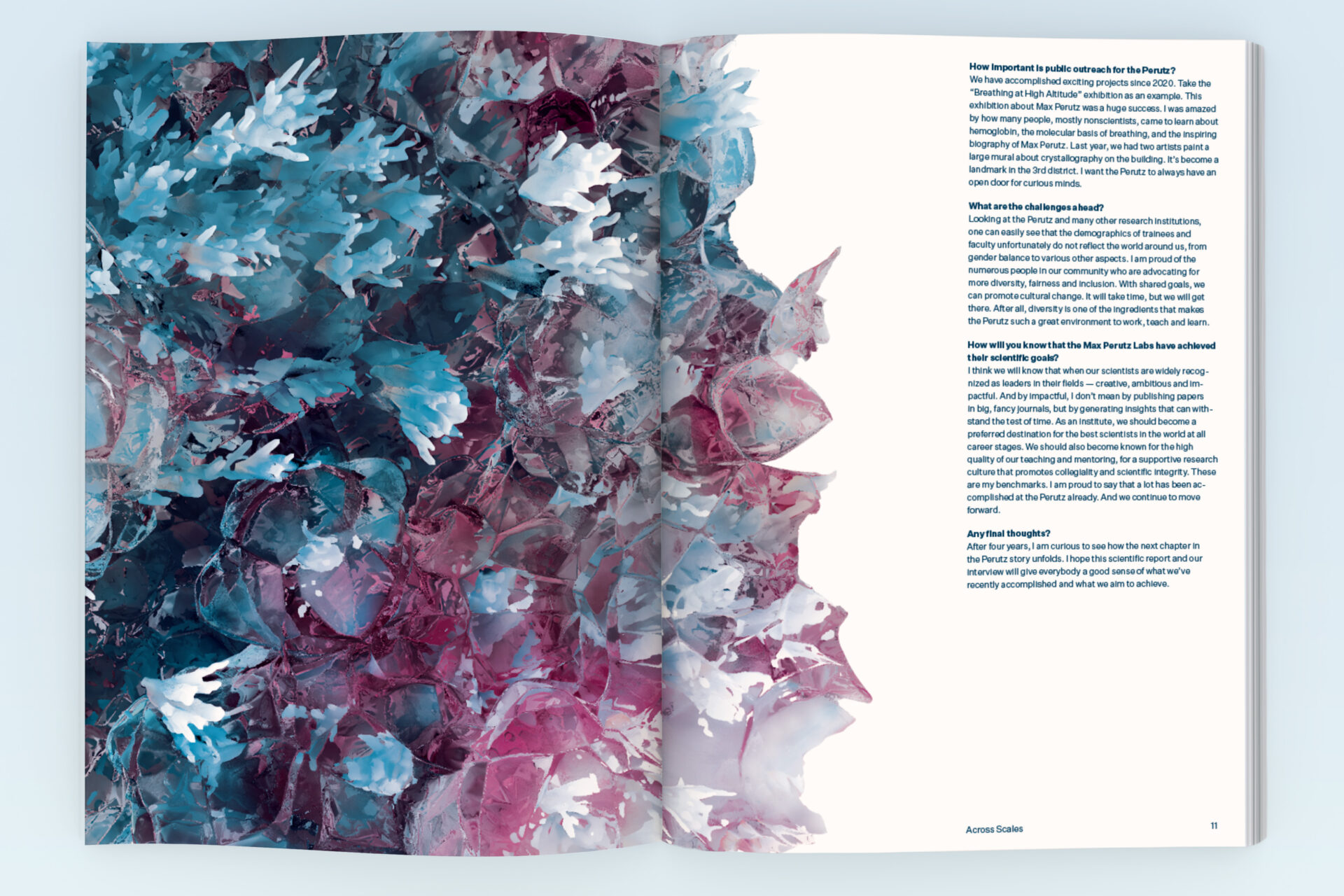 Aufgeschlagener Max Report mit einem Interview, und einer blauen, abstrakt wuchernden Illustration auf einer Doppelseite